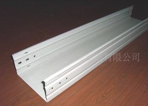 全封(fēng)閉橋架